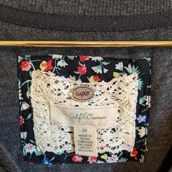 Cupio Woman Dark Gray Long Sleeve Blouse, size 2X - Picture 2 of 3